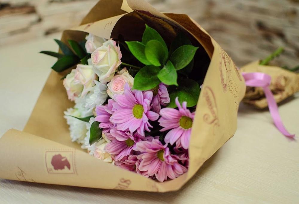 Букет цветов из: Розы и Хризантемы в Архангельском Тульской области