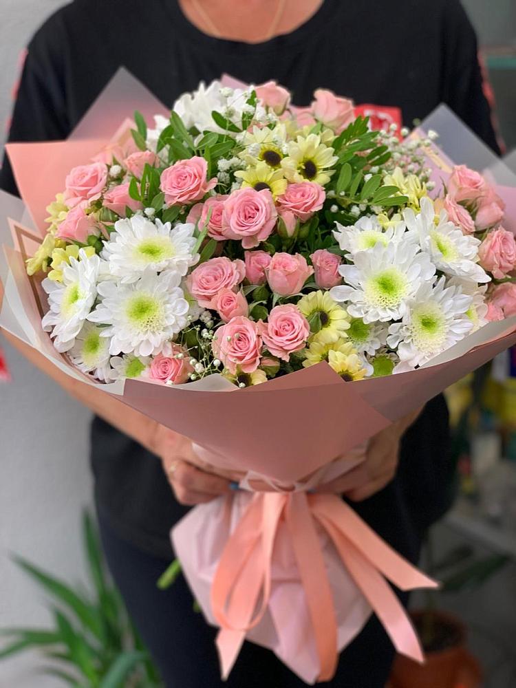 Букет цветов из: Розы и Хризантемы в Архангельском Тульской области