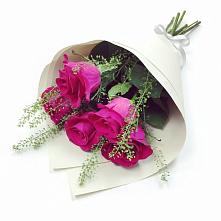 Букет цветов из:  Розы в Архангельском Тульской области