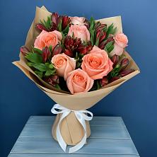 Букет цветов из:  Розы и Альстромерии в Архангельском Тульской области
