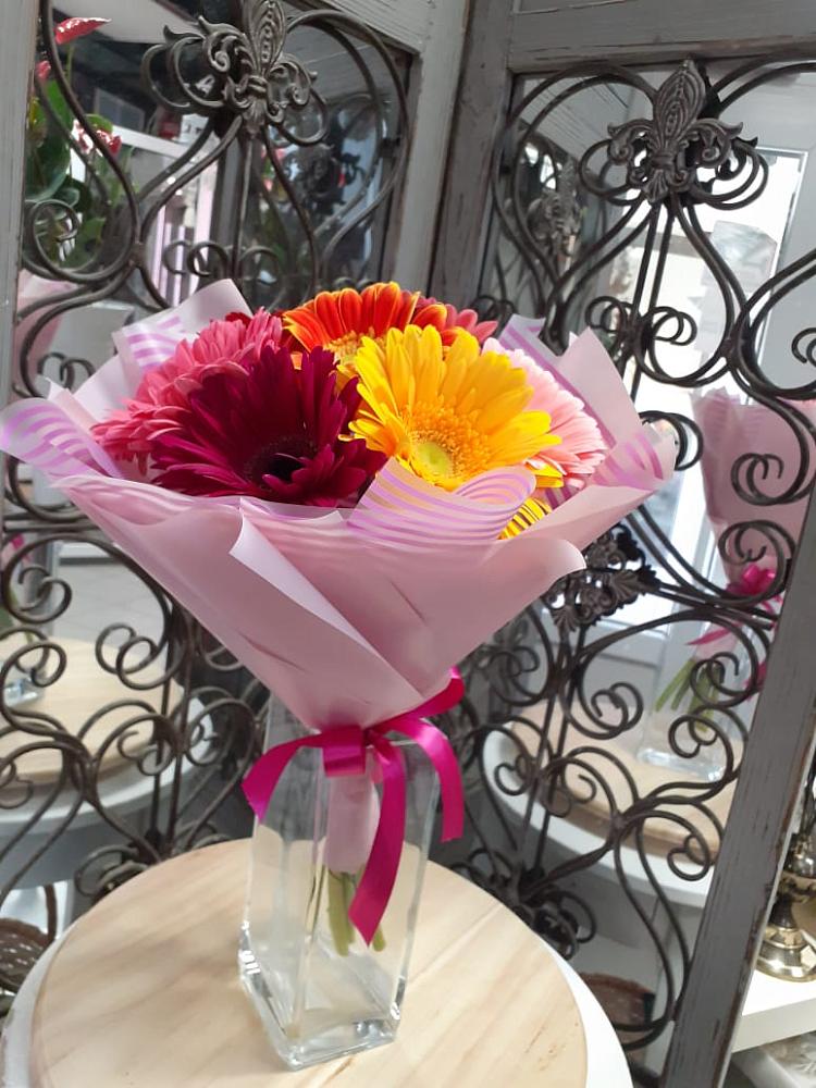 Букет цветов из: Герберы в Архангельском Тульской области