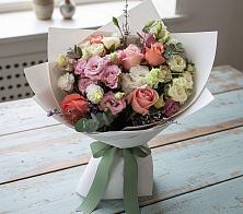 Букет цветов из:  Розы, Лизиантусы и Гвоздики в Архангельском Тульской области