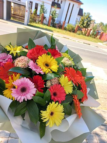 Букет цветов из: Герберы в Архангельском Тульской области