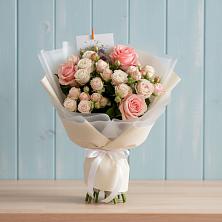 Букет цветов из:  Розы в Архангельском Тульской области