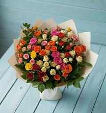 Букет Микс из разноцветных кустовых роз в Архангельском Тульской области